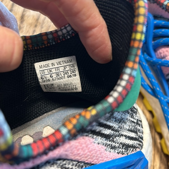 Adidas NMD x Pharrell Williams (Human Race) - Picture 8 of 9